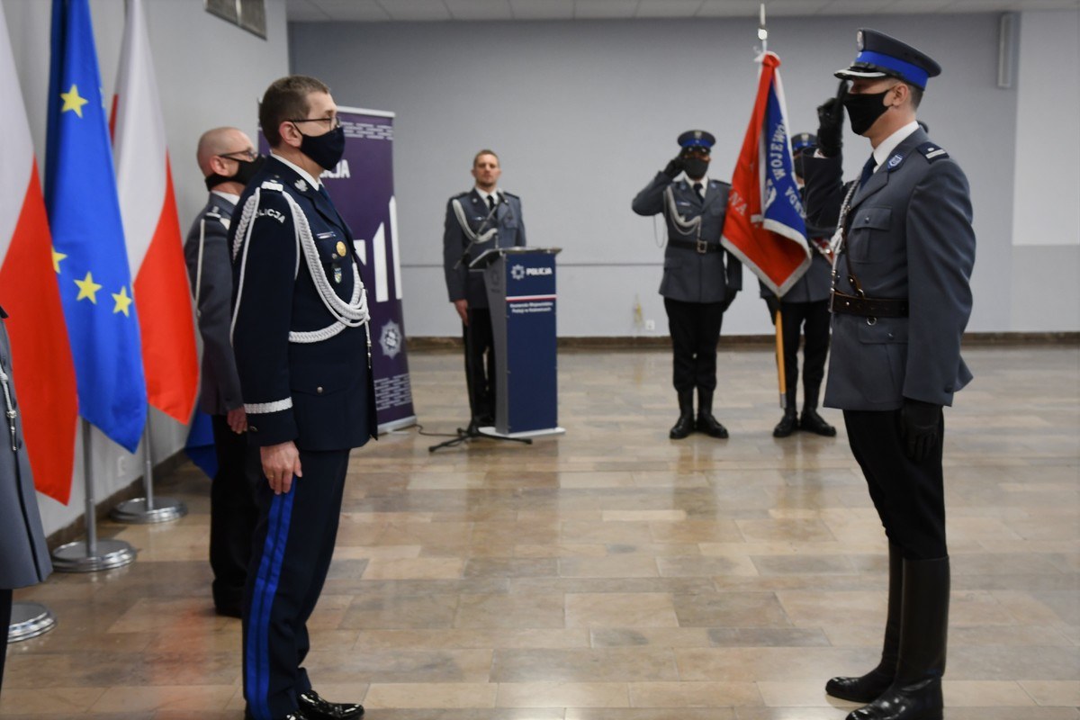 Ślubowanie mundurowych w siedzibie śląskiej policji