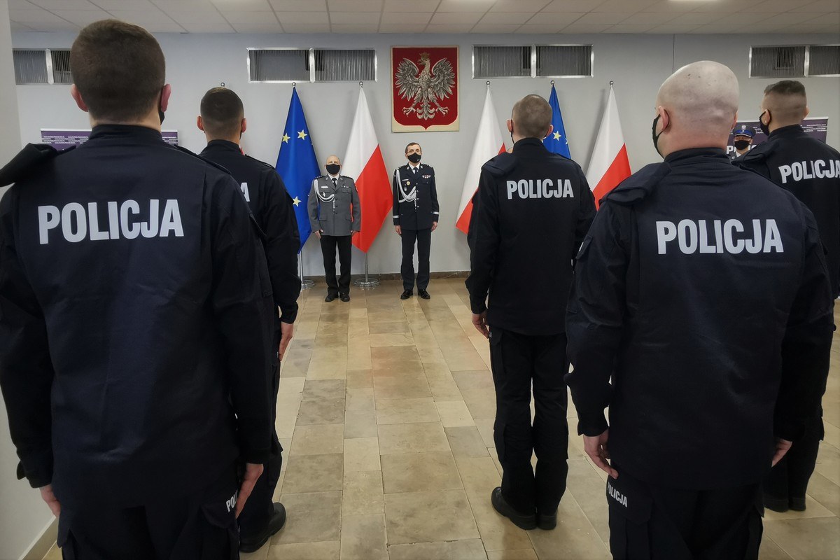 Ślubowanie mundurowych w siedzibie śląskiej policji