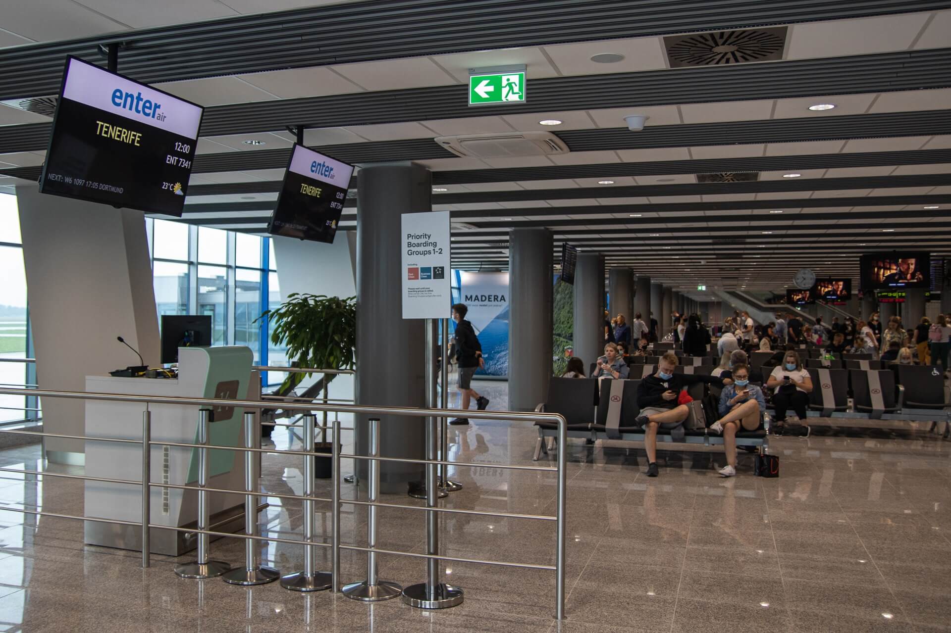 12 terminal b katowice airport