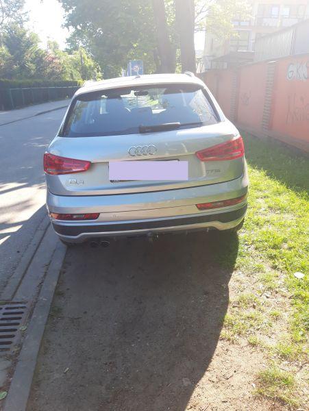 Straż Miejska w Katowicach opublikowała zdjęcia "miszczów parkowania"