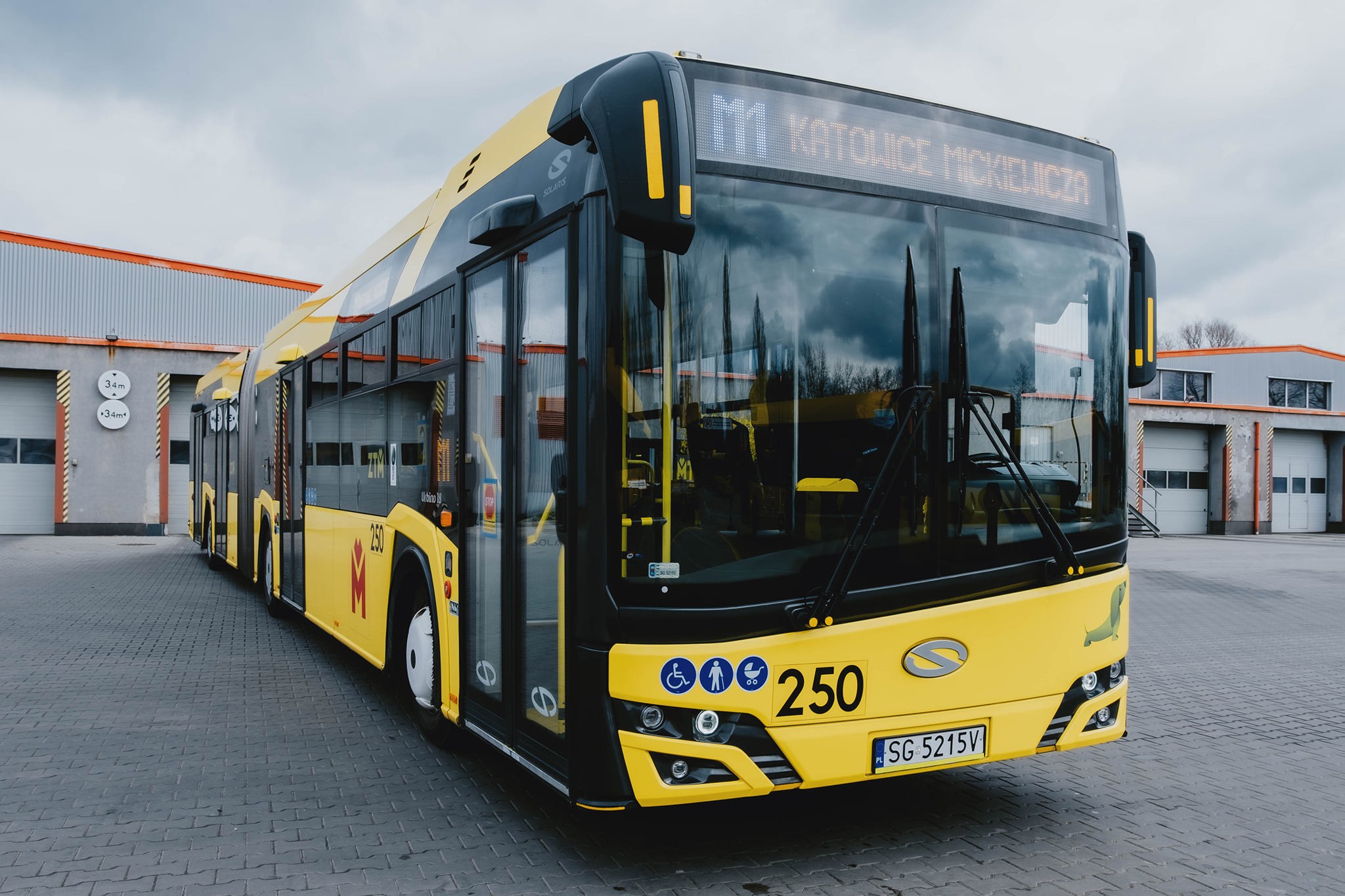 Autobus jednej z linii metropolitalnych