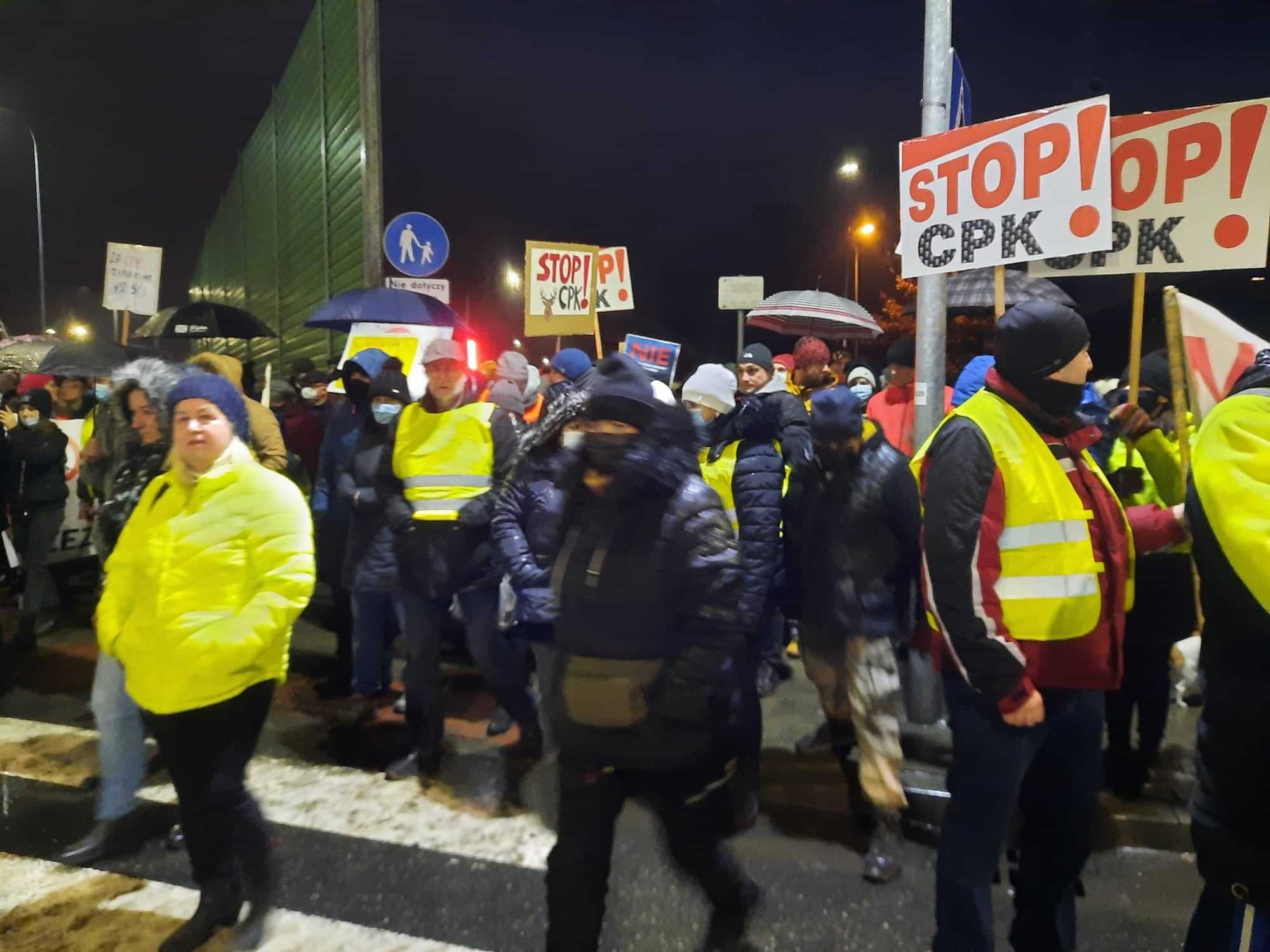 Protest przeciwko CPK w Katowicach Piotrowicach