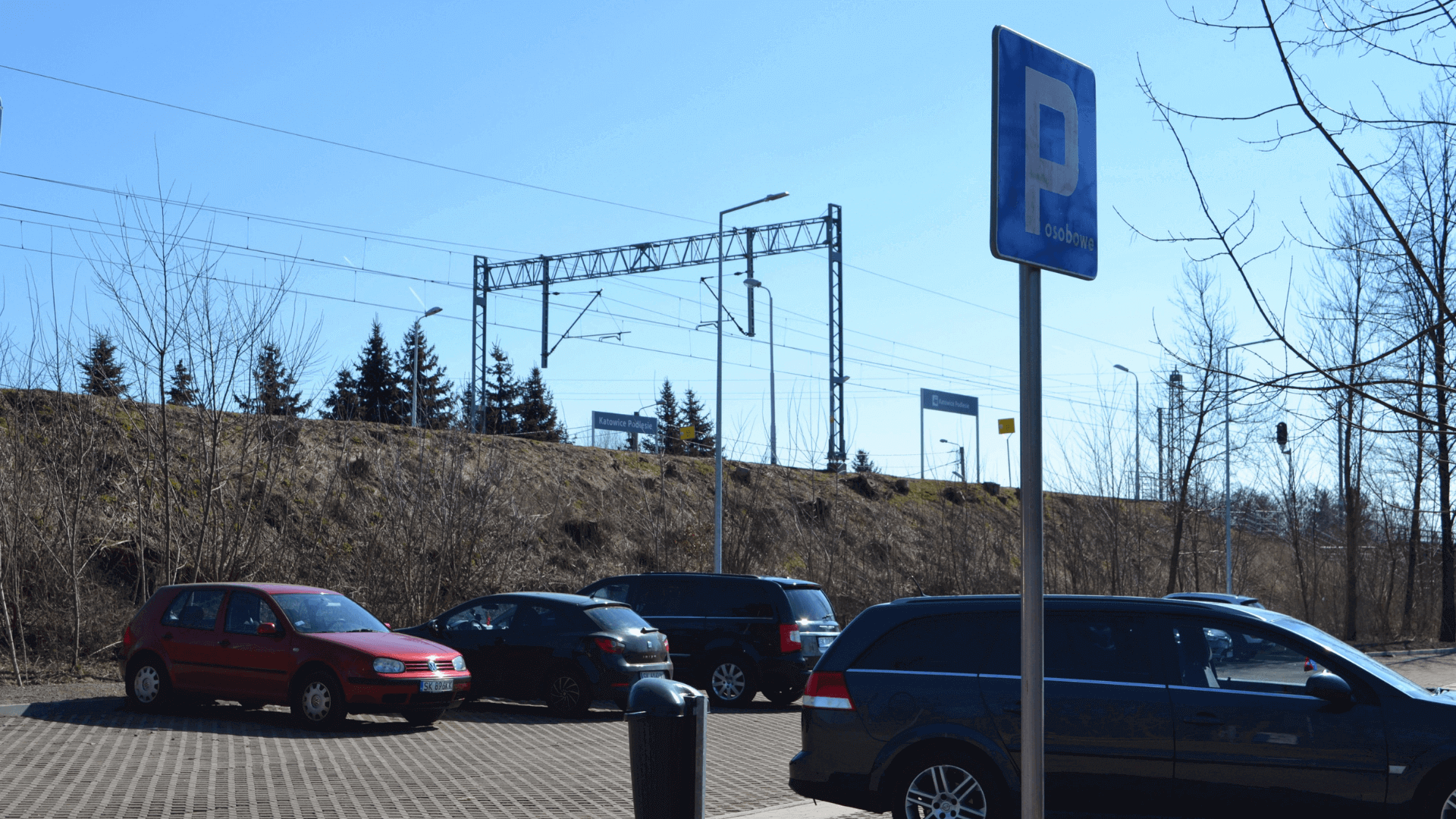 Nowy parking przy stacji kolejowej Katowic Podlesie