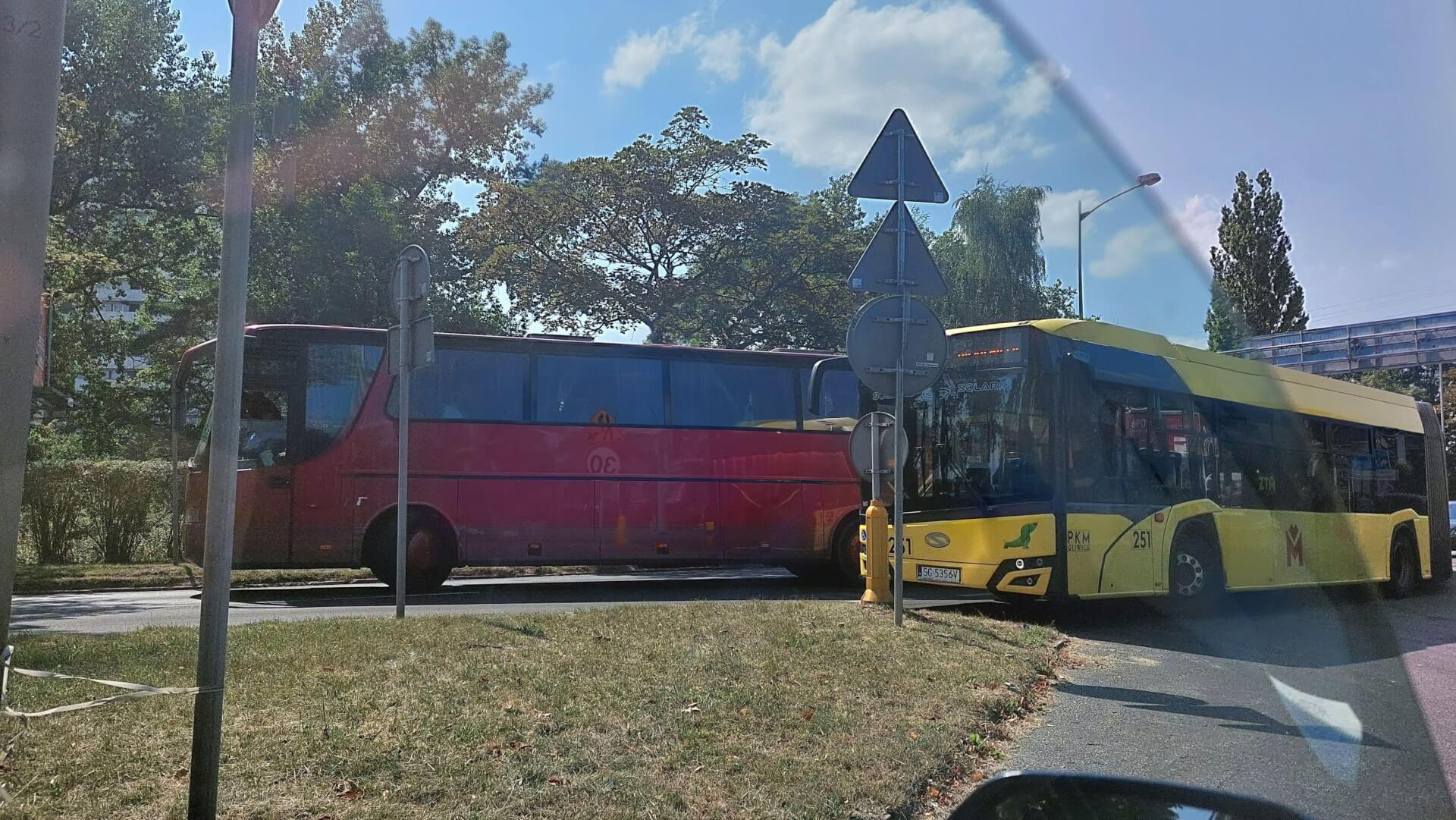 Droga do centrum całkowicie zablokowana