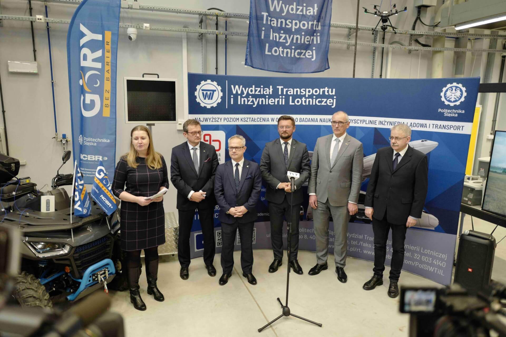 Nowe laboratoria na Wydziale Transportu i Inżynierii Lotniczej