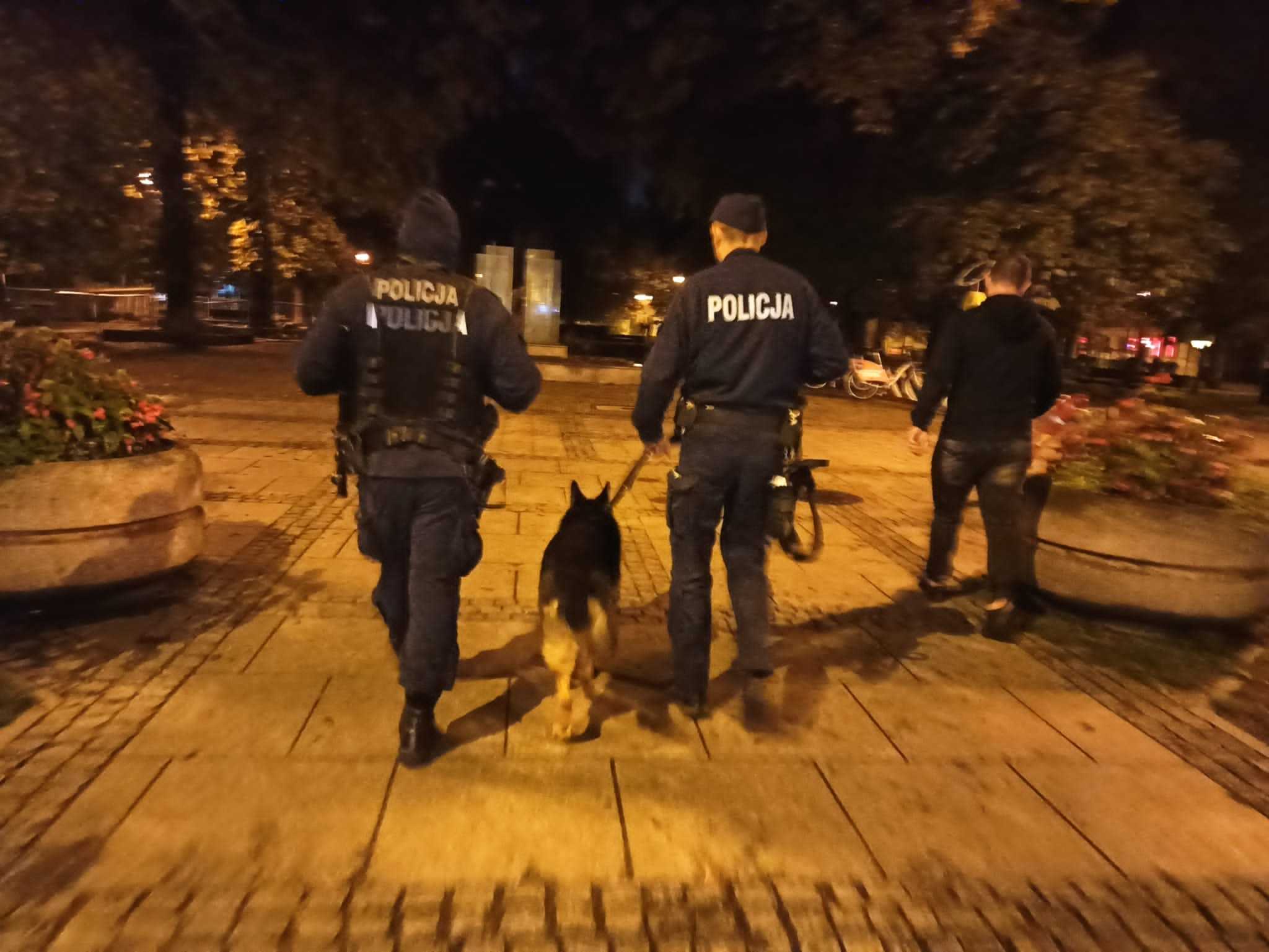 Patrol policji w centrum Katowic