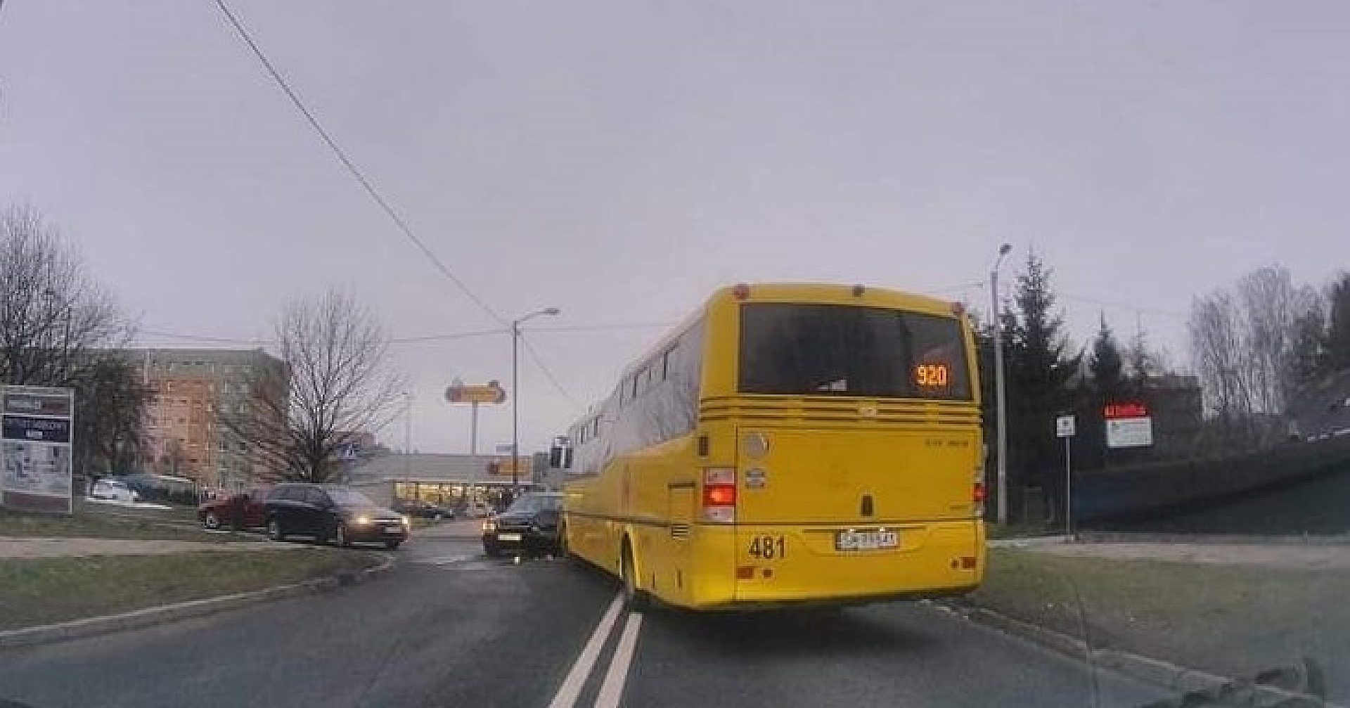 Wypadek autobus Kosmiczna Katowice Wypadek autobus Kosmiczna Katowice