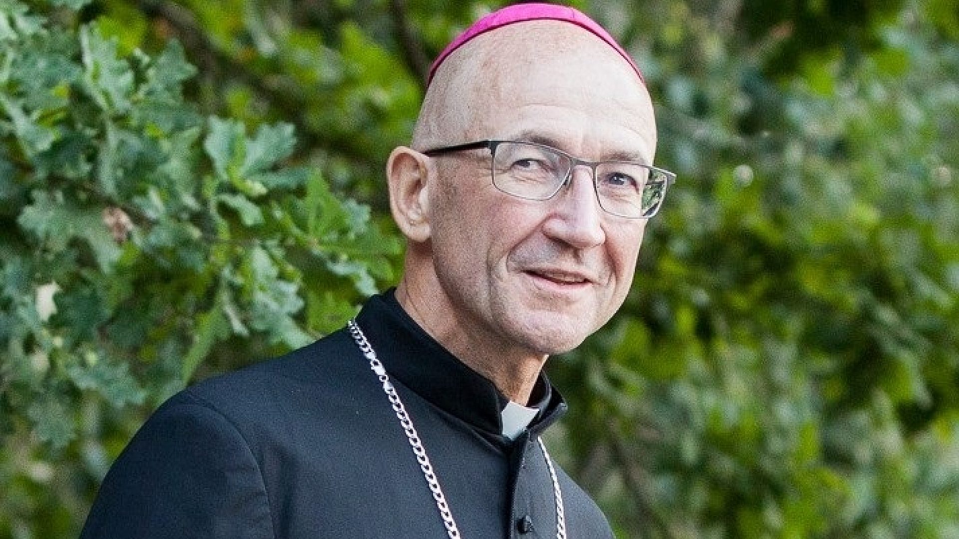 Nowo mianowany arcybiskupem diecezji katowickiej Adrian Galbas Nowo mianowany arcybiskupem diecezji katowickiej Adrian Galbas