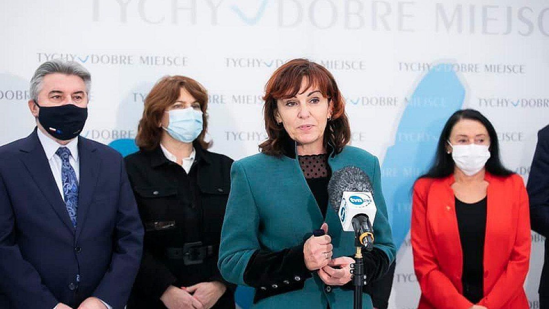 Gabriela Morawska-Stanecka: Chcę, żeby rząd wprowadził mechanizmy, które skłaniałyby do szczepienia. Gabriela Morawska-Stanecka: Chcę, żeby rząd wprowadził mechanizmy, które skłaniałyby do szczepienia.