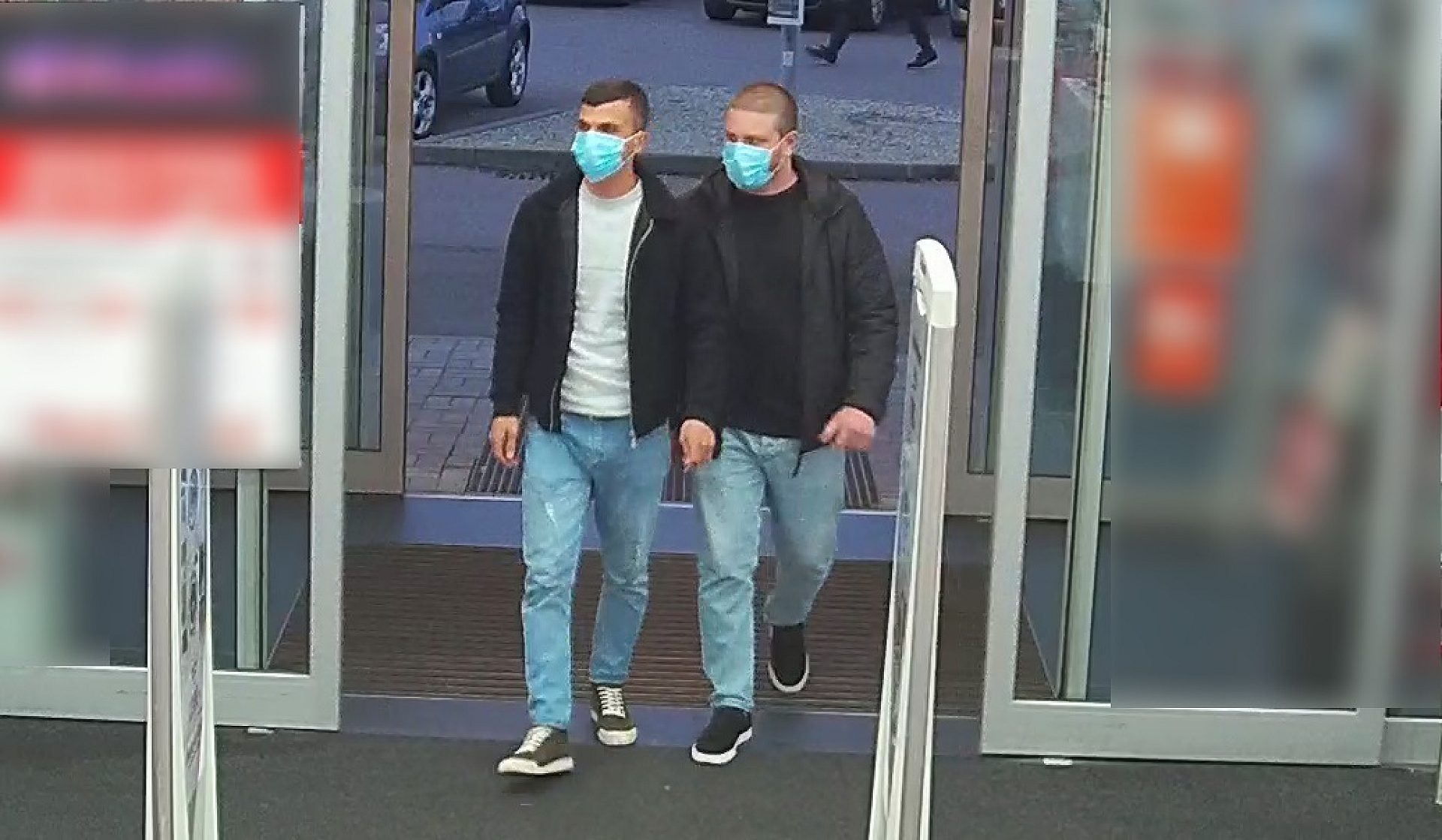 Dwóch podejrzanych o kradzież notebooka ze sklepu Media Markt, Katowice Dwóch podejrzanych o kradzież notebooka ze sklepu Media Markt, Katowice