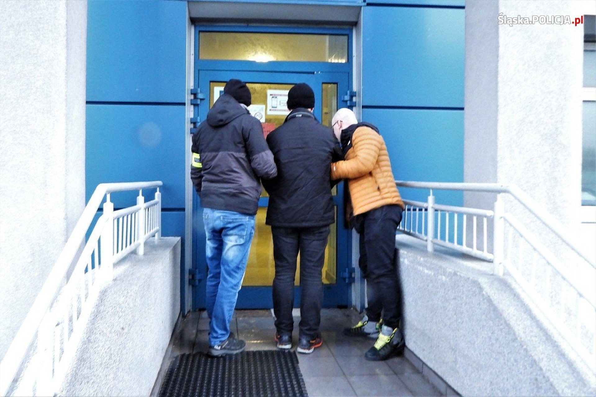 Poszukiwany przestepca slascy lowcy glow Poszukiwany przestepca slascy lowcy glow