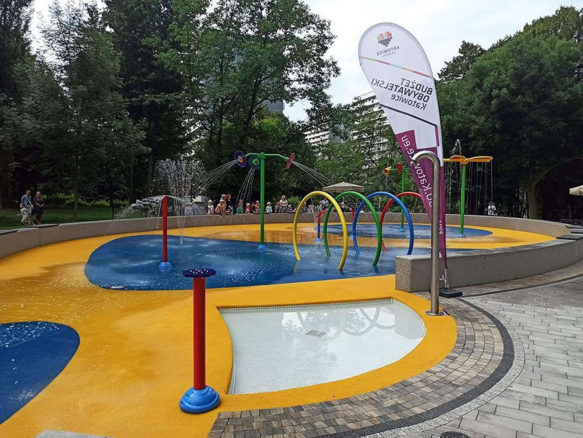 Wodny plac zabaw na Osiedlu Tysiąclecia Wodny plac zabaw na Osiedlu Tysiąclecia