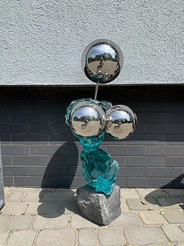 Rzeźby autorstwa doktora Jerzego Wilgusa Rzeźby autorstwa doktora Jerzego Wilgusa