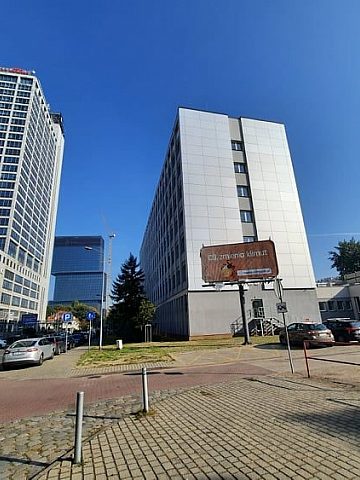 Nowy Wydział Humanistyczny Uniwersytetu Śląskiego w Katowicach Nowy Wydział Humanistyczny Uniwersytetu Śląskiego w Katowicach