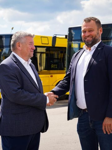 Podpisanie umowy na autobusy hybrydowe Podpisanie umowy na autobusy hybrydowe