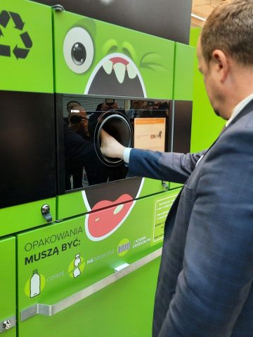 Butelkomat Sosnowiec Carrefour 2 Butelkomat Sosnowiec Carrefour 2