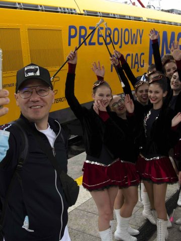 GROMEE przed Przebojowym Pociągiem w 2021 roku GROMEE przed Przebojowym Pociągiem w 2021 roku