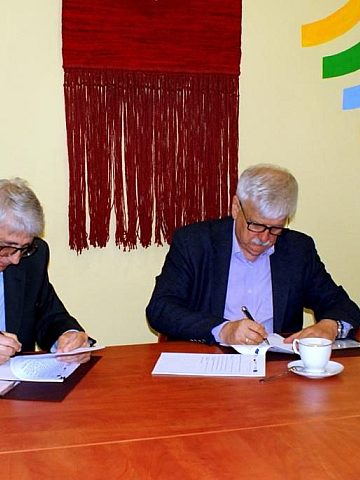 Podpisanie umowy na remont torów w Katowicach Załężu. Podpisanie umowy na remont torów w Katowicach Załężu.