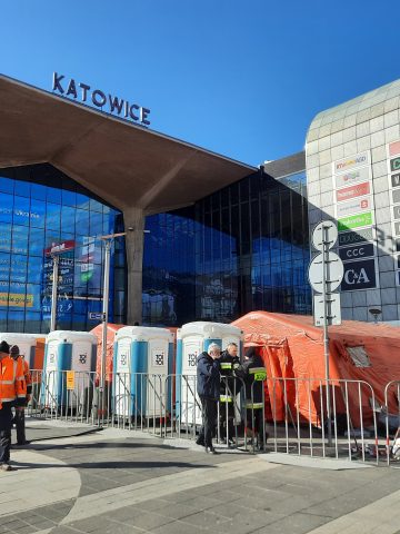 Namioty przed dworcem PKP Katowice3 Namioty przed dworcem PKP Katowice3