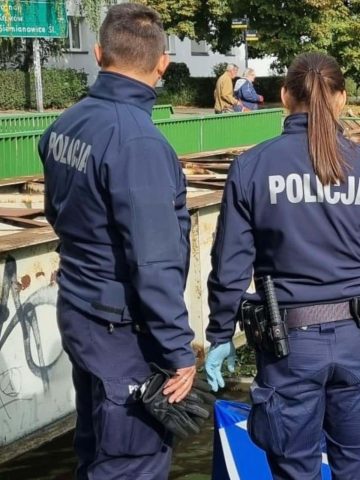Zwłoki mężczyzny w Rawie Policja wyjaśnia okoliczności śmierci 1 Zwłoki mężczyzny w Rawie Policja wyjaśnia okoliczności śmierci 1