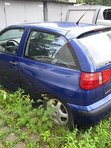 Porzucony Seat Porzucony Seat