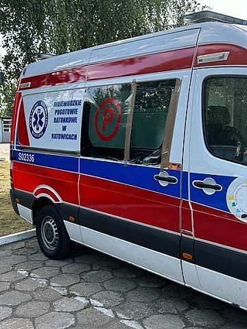 Uszkodzony ambulans katowice 02 Uszkodzony ambulans katowice 02