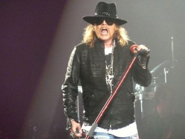 Pamiętacie, jak Axl Rose kazał wam czekać? Poszło o saunę Axl Rose