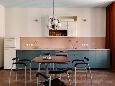 To mieszkanie w Katowicach: śląski byfyj, meble z PRL-u Mieszkanie przy ul. Opolskiej w Katowicach