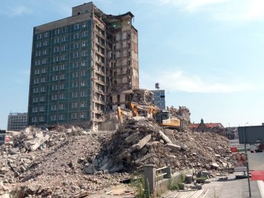Rozbiorka hotelu silesia 02 Rozbiorka hotelu silesia 02