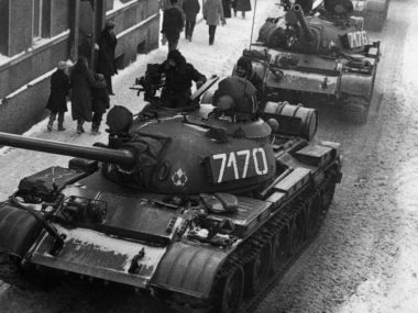 Stan wojenny mógł upaść z mrozu. Więc uderzyli na kopalnie Stan wojenny