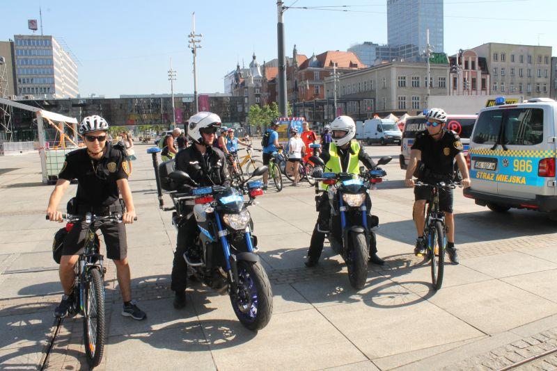 Jak wygląda praca strażnika miejskiego? Straż Miejska - nabór