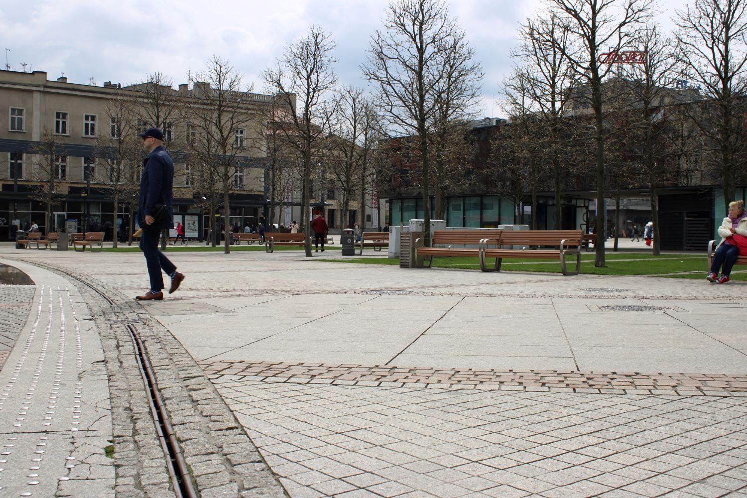 Sztuczna rawa rynek katowice 1