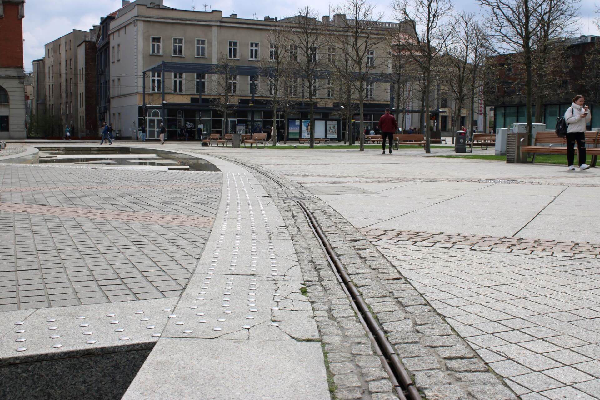 Sztuczna rawa rynek katowice 4