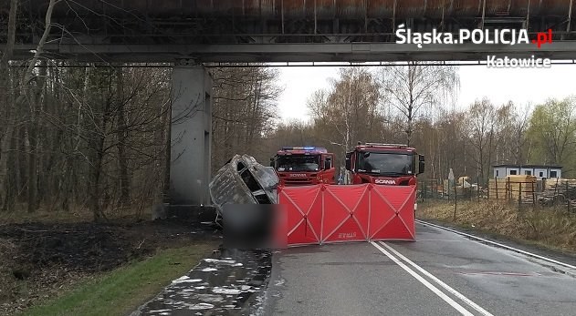 Wypadek pożar samochód Katowice Trzy Garby1