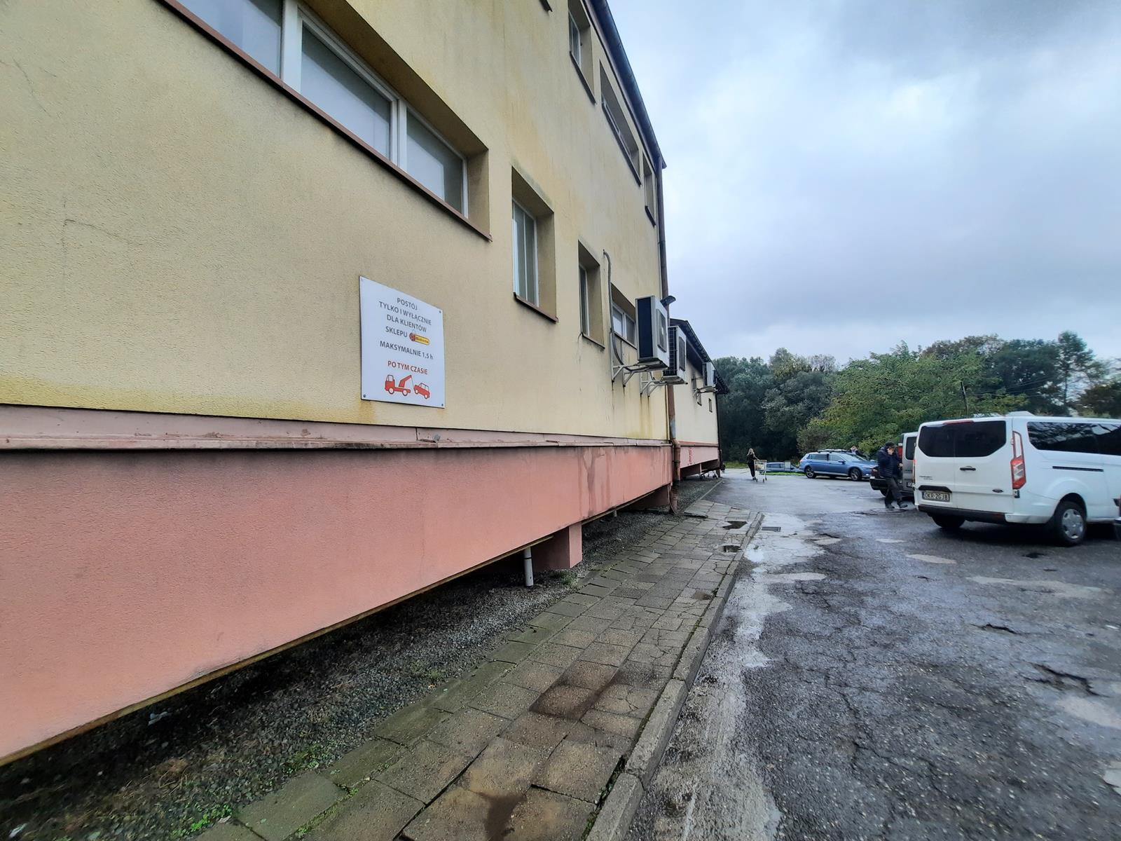 Biedronka w Podlesiu przed remontem