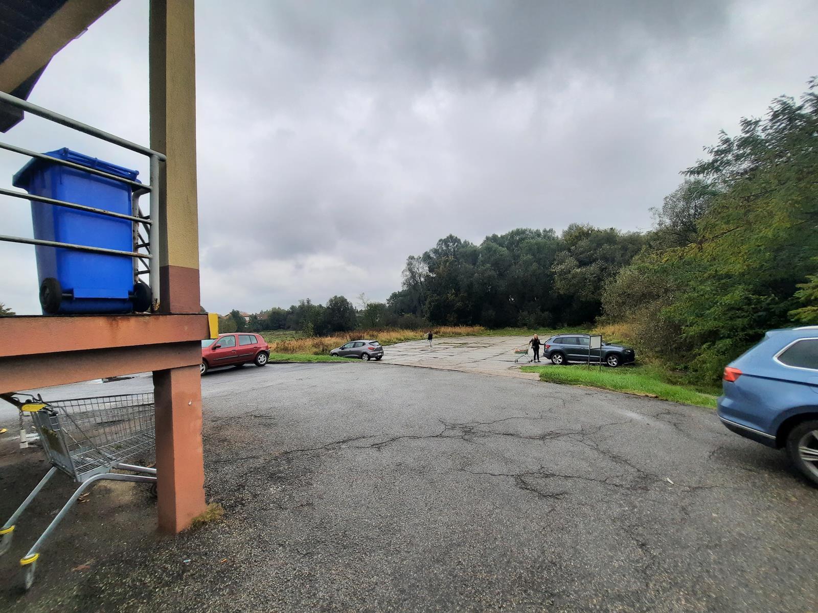 Biedronka w Podlesiu przed remontem