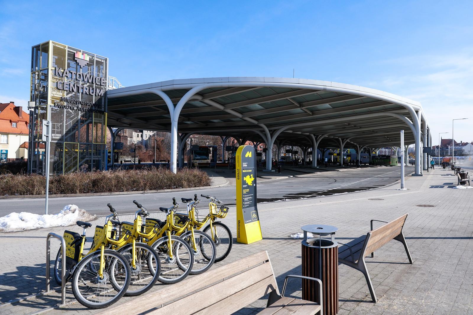 CP Międzynarodowy Dworzec Autobusowy Sądowa