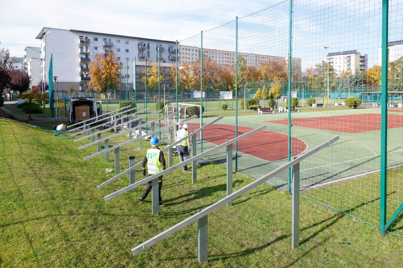 Montaż instalacji fotowoltaicznej przy OS Słowian, Katowice