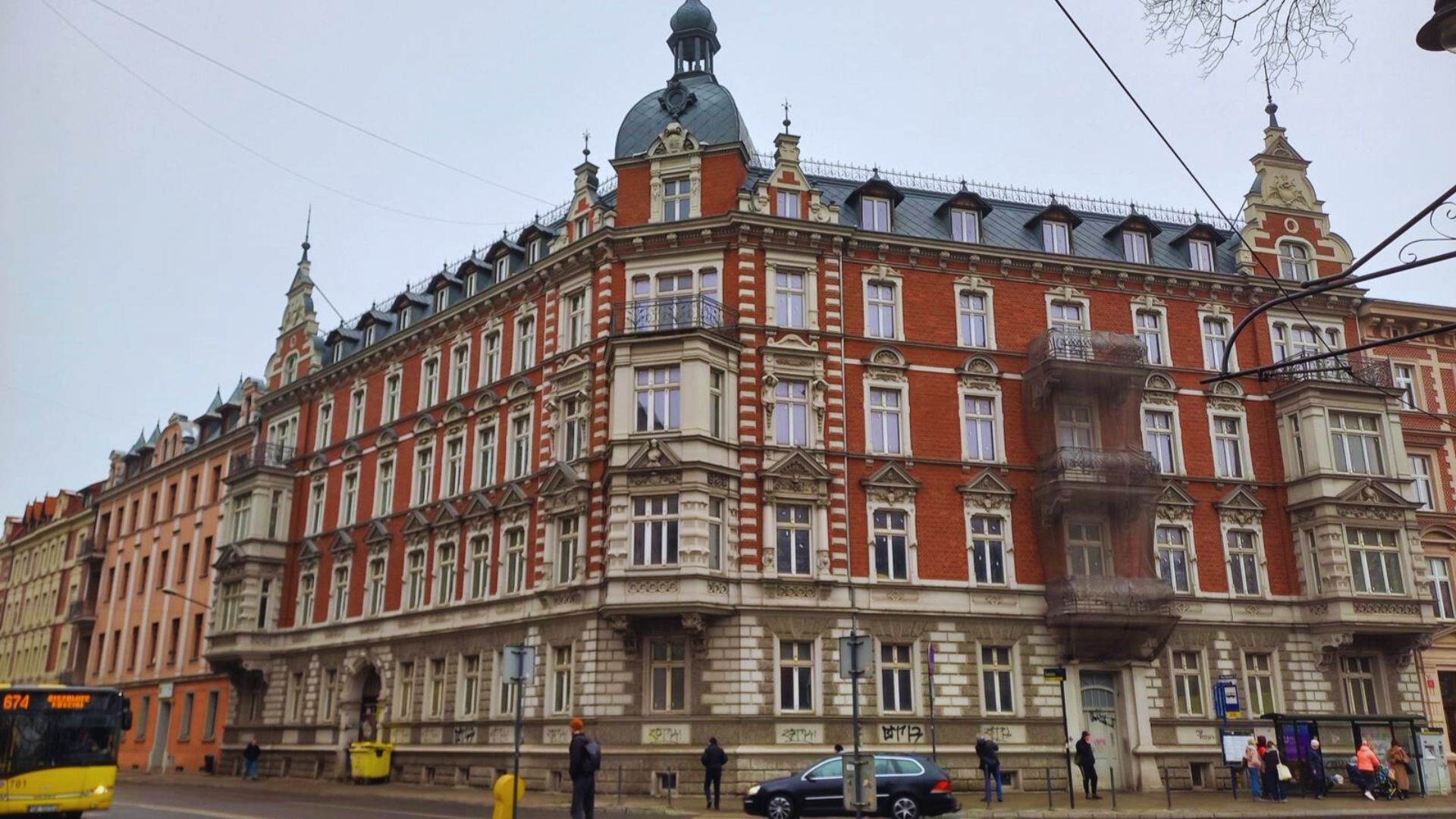 Kamienica na rogu Sokolskiej i pl. Wolności, Katowice