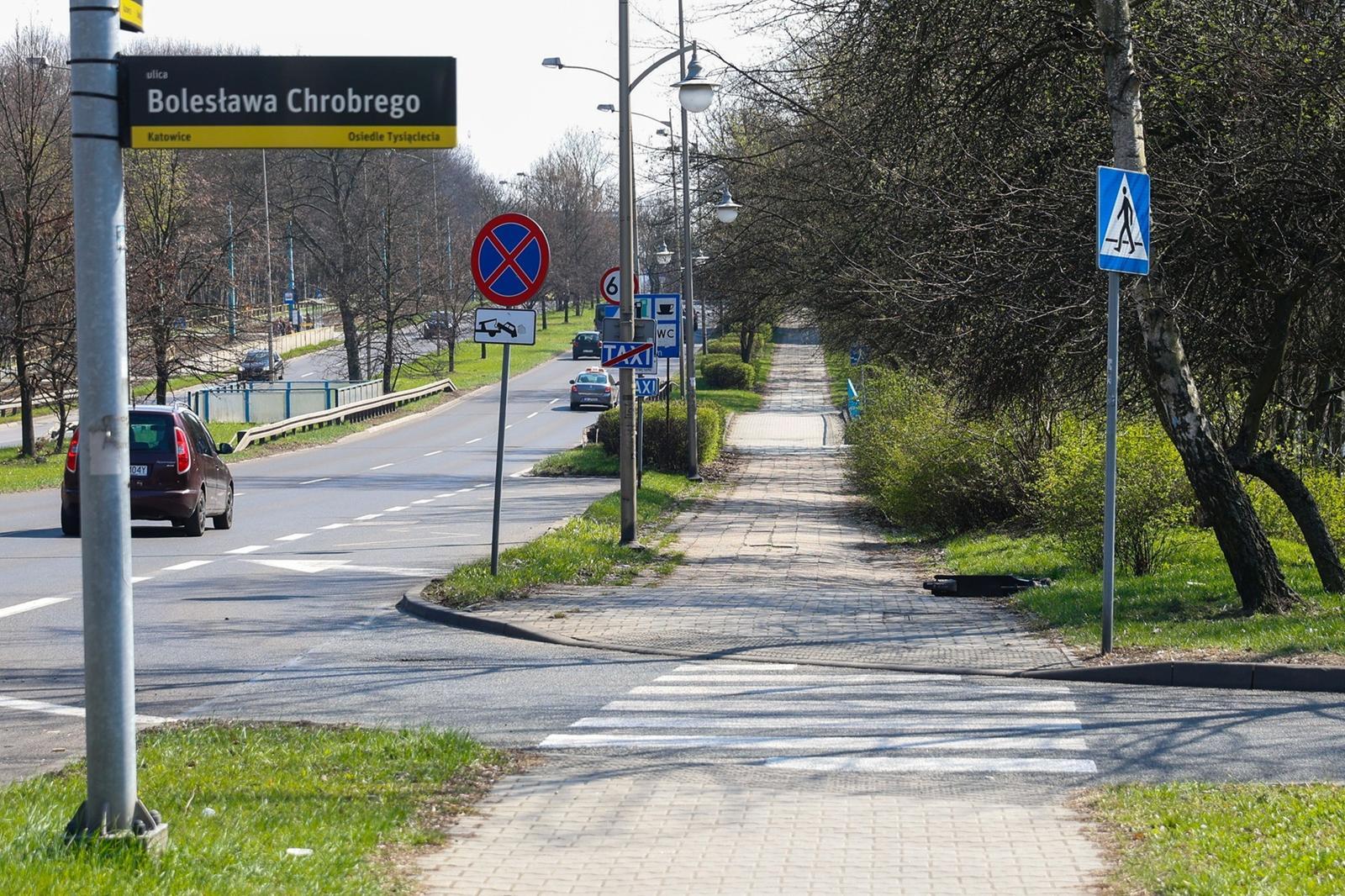 Ul. Chorzowska, chodnik, Katowice