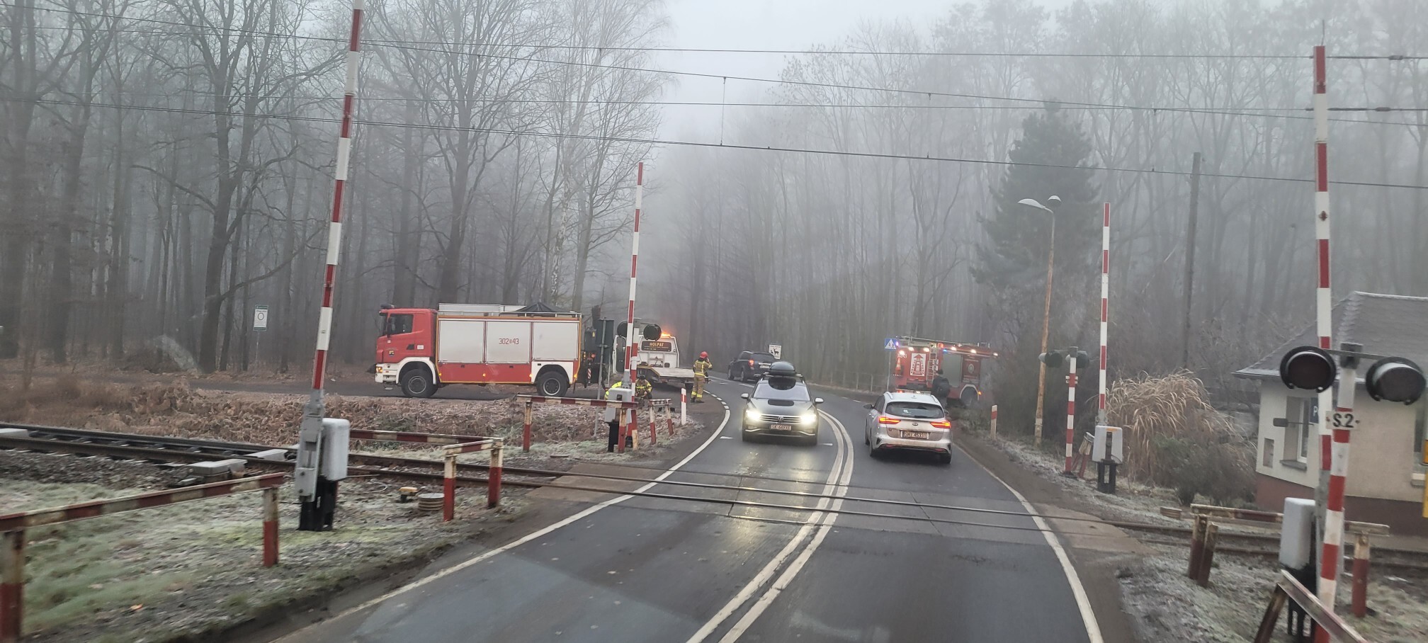 Niebezpieczna sytuacja przy przejeździe kolejowo-drogowym na ulicy Owsianej w Katowicach