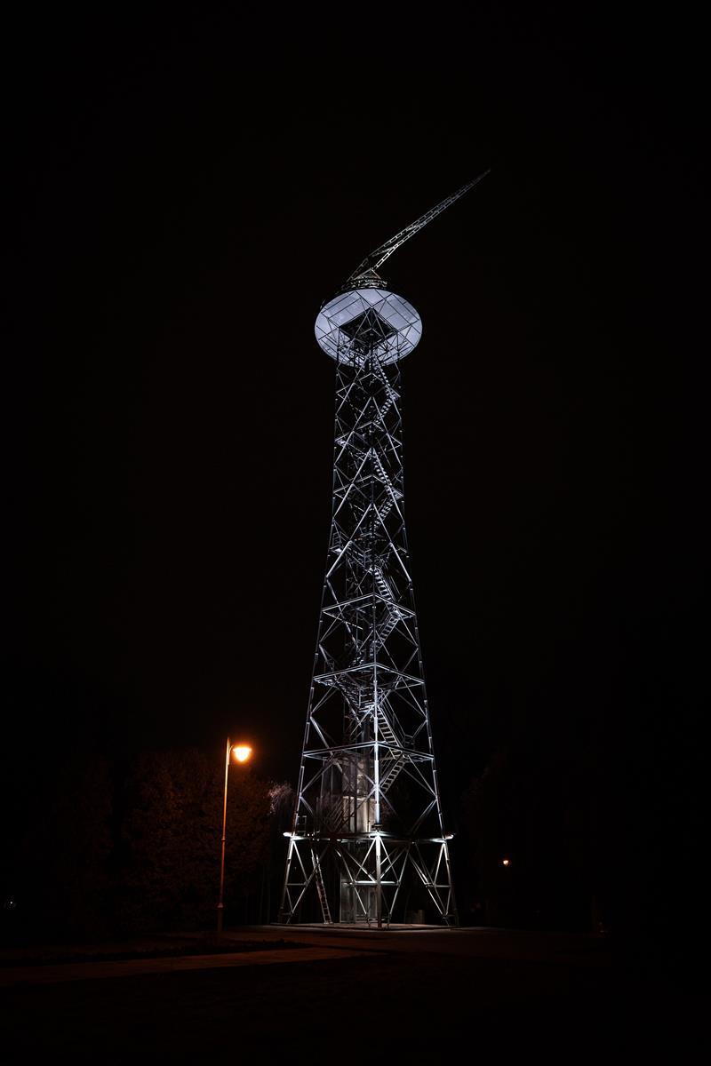 Wieza spadochronowa Katowice 1 kopia