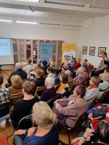 Piotr Fuglewicz podczas prelekcji Piotr Fuglewicz podczas prelekcji