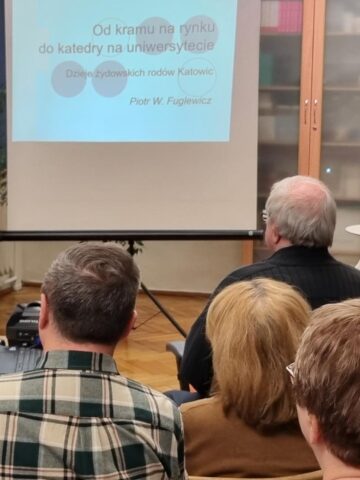 Piotr Fuglewicz podczas prelekcji Piotr Fuglewicz podczas prelekcji