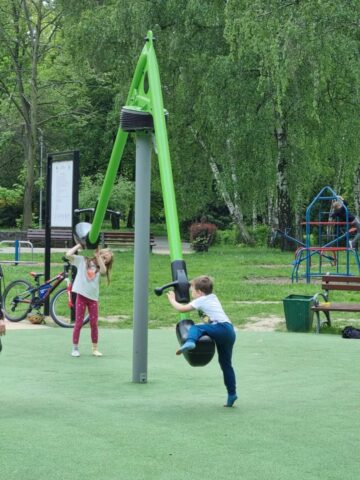 Plac zabaw  „Dzieciniec” w parku Kościuszki Plac zabaw  „Dzieciniec” w parku Kościuszki