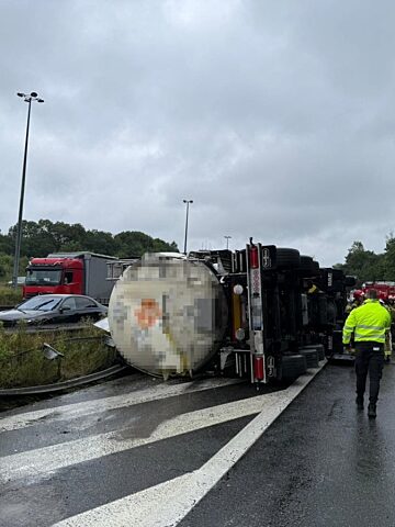 Wypadek cysterna A4 Katowice Wypadek cysterna A4 Katowice