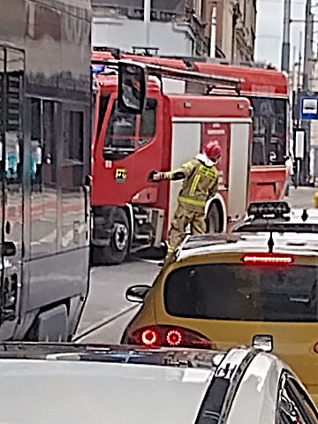 Zderzenie tramwaju z samochodem w Katowicach Zderzenie tramwaju z samochodem w Katowicach