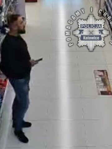 Czlowiek kradnie w rosmanie Czlowiek kradnie w rosmanie