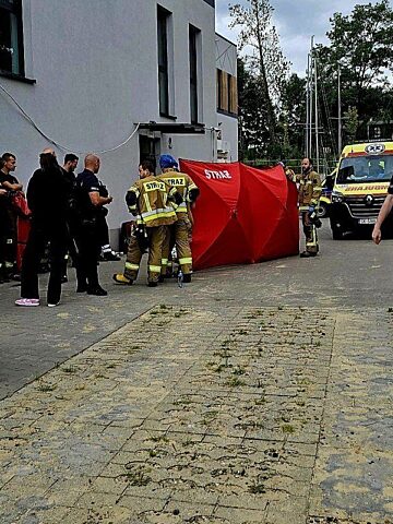 W stawie Morawa w Katowicach-Szopienicach doszło do tragedii. Utonął mężczyzna. Policja bada okoliczności zdarzenia W stawie Morawa w Katowicach-Szopienicach doszło do tragedii. Utonął mężczyzna. Policja bada okoliczności zdarzenia