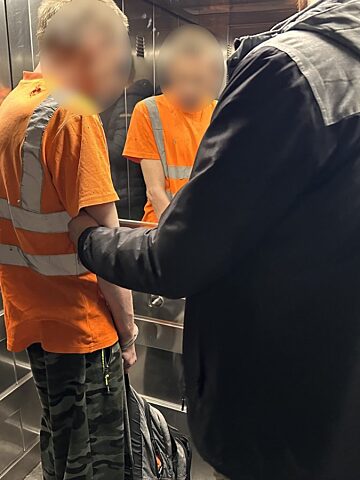 Usilowanie zabojstwa katowice autobus 02 Usilowanie zabojstwa katowice autobus 02